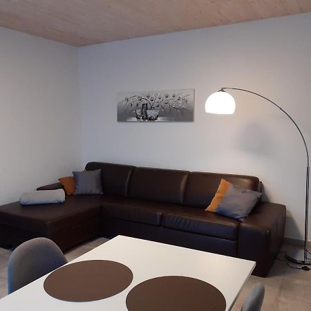 Erdgeschoss-Appartement Mit Seeblick Ahrensbok Eksteriør bilde