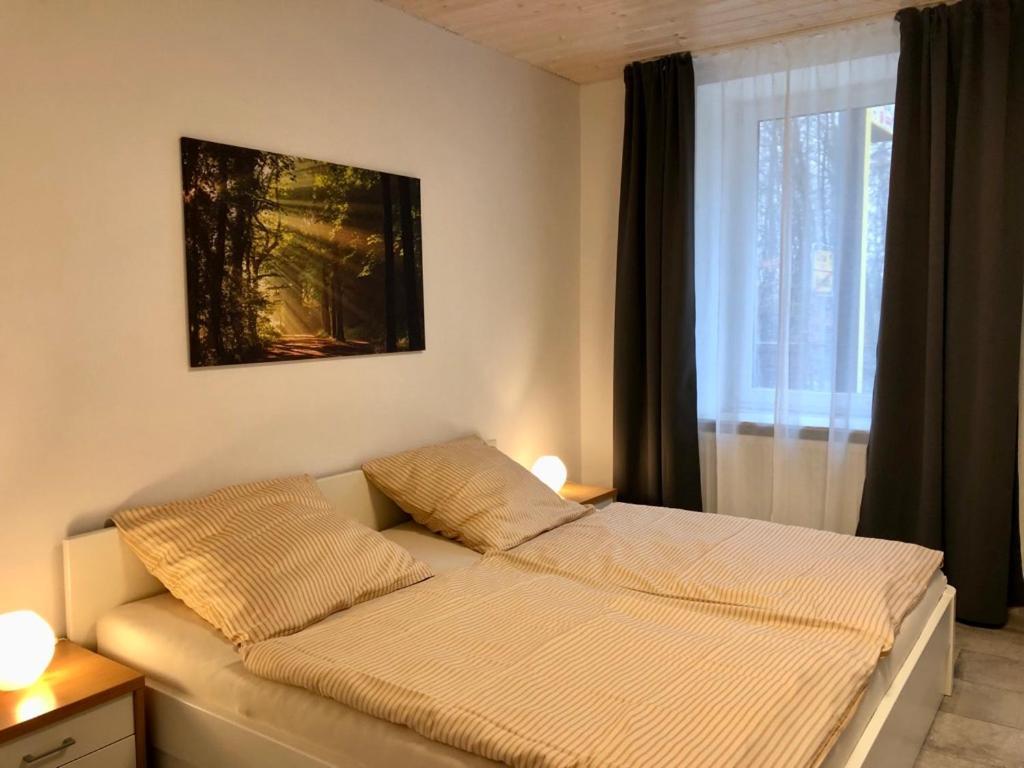 Erdgeschoss-Appartement Mit Seeblick Ahrensbok Eksteriør bilde