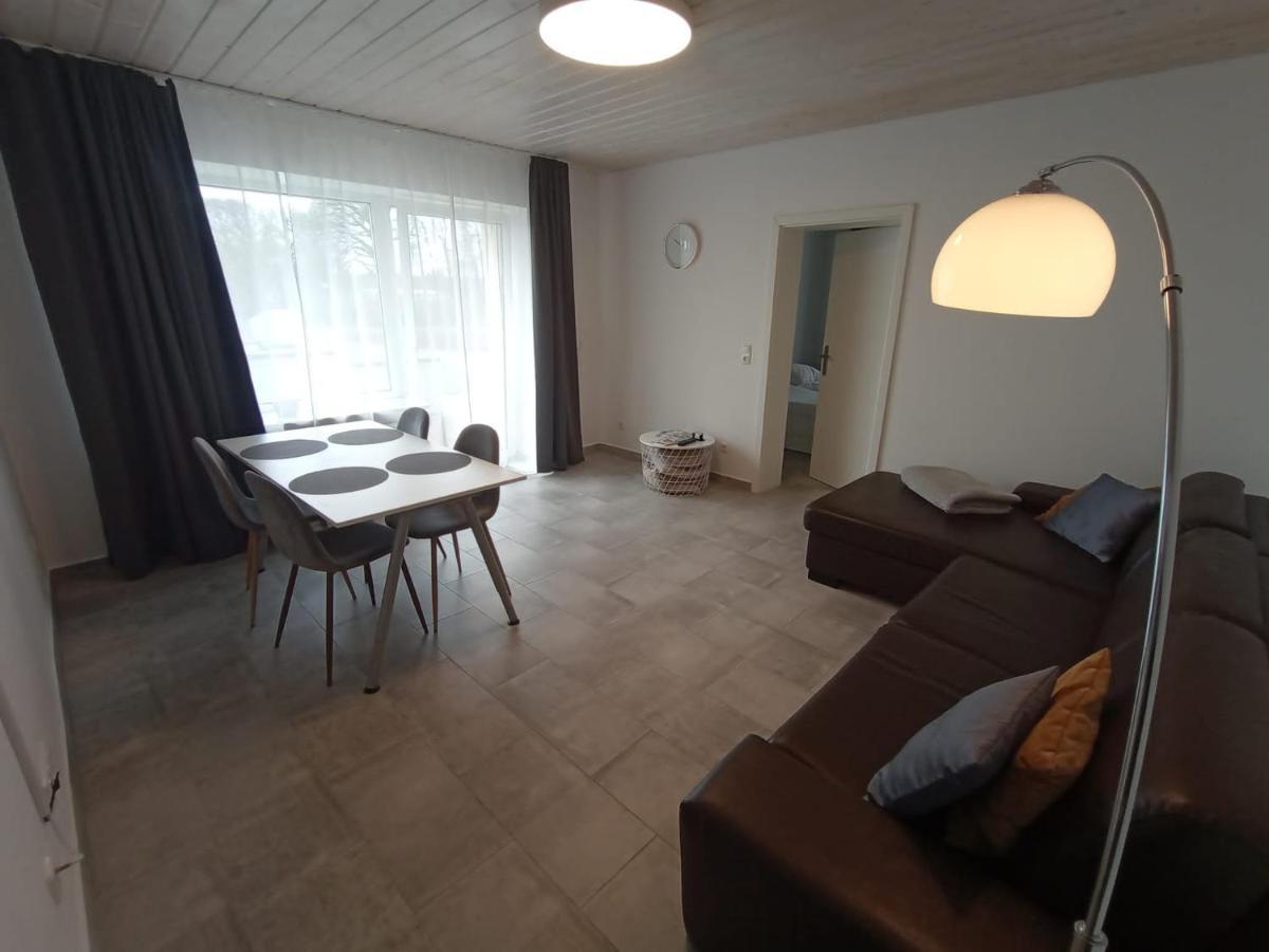 Erdgeschoss-Appartement Mit Seeblick Ahrensbok Eksteriør bilde